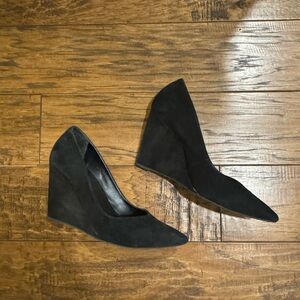 Gianni Bini Black Suede Wedge Heels